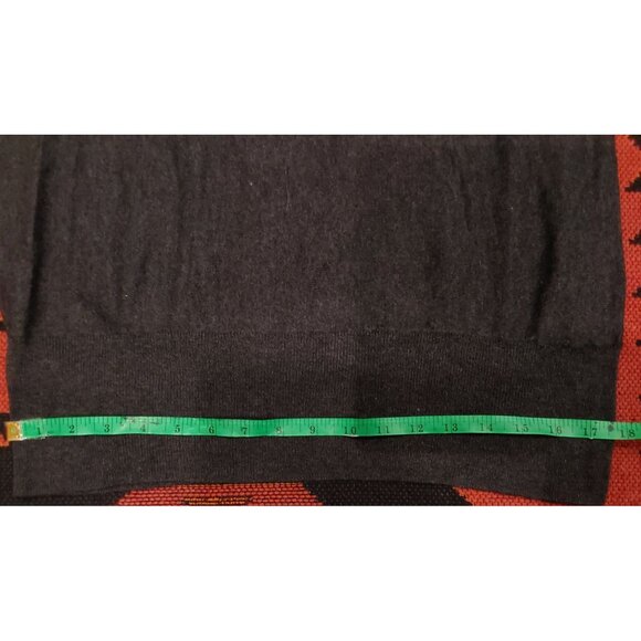 New York & Company XL Gray V-Neck Sequin Embellished Lightweight Knit Top - Picture 7 of 11